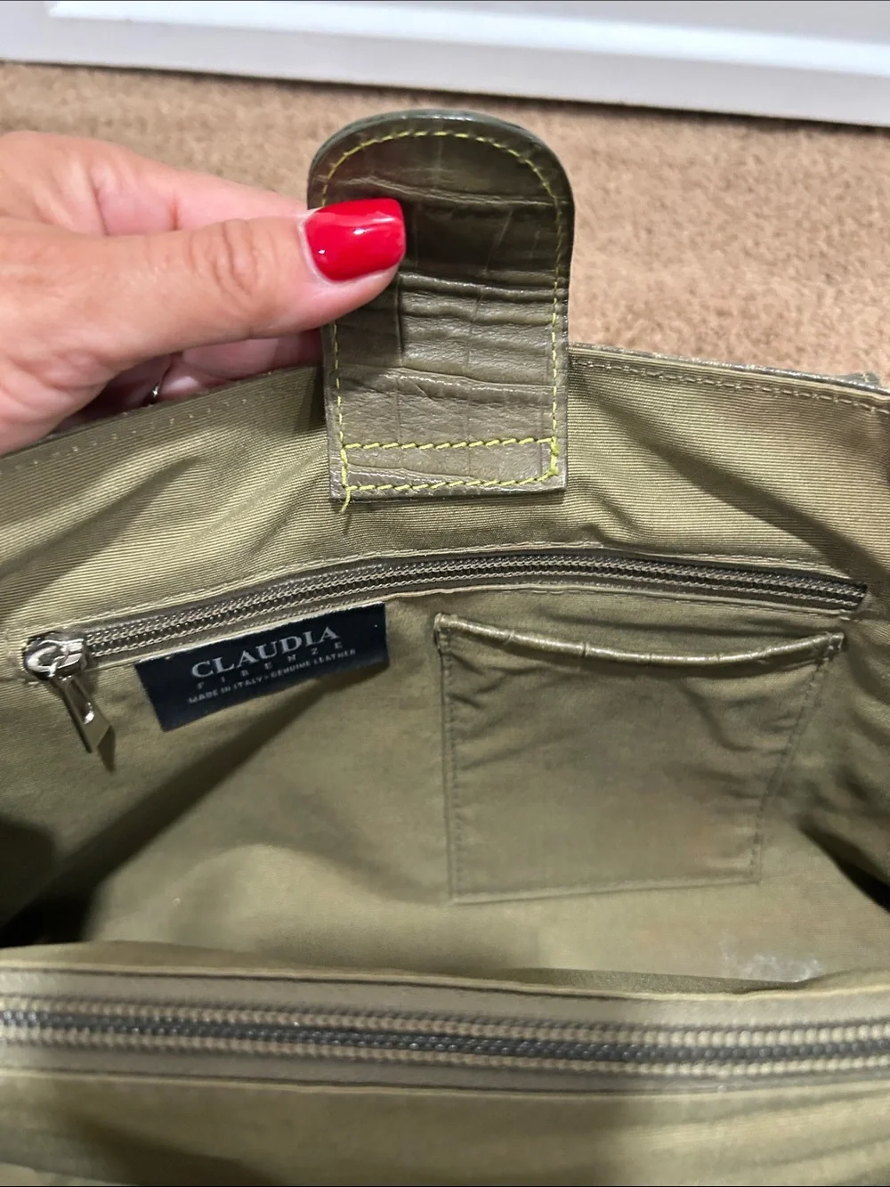 Claudia Firenze stylish olive